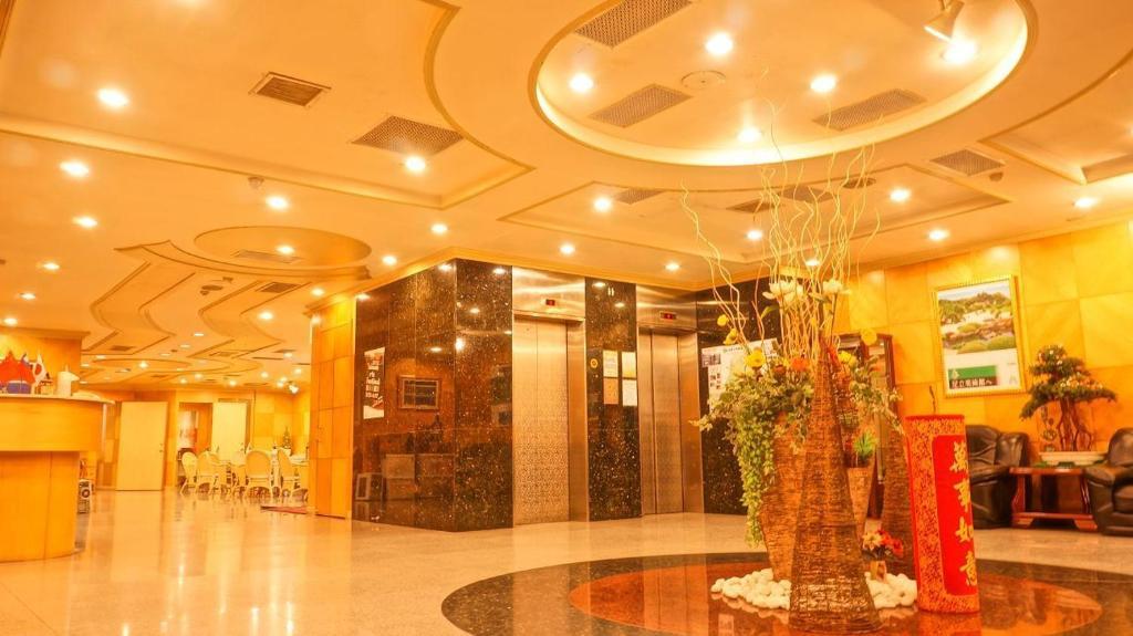 Hwa Du Hotel Tainan Exteriör bild