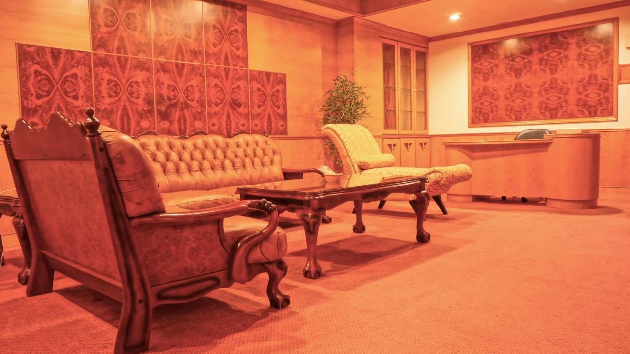 Hwa Du Hotel Tainan Exteriör bild