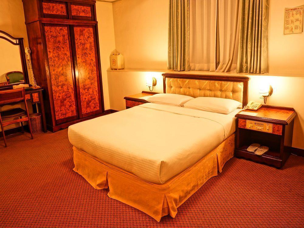 Hwa Du Hotel Tainan Exteriör bild